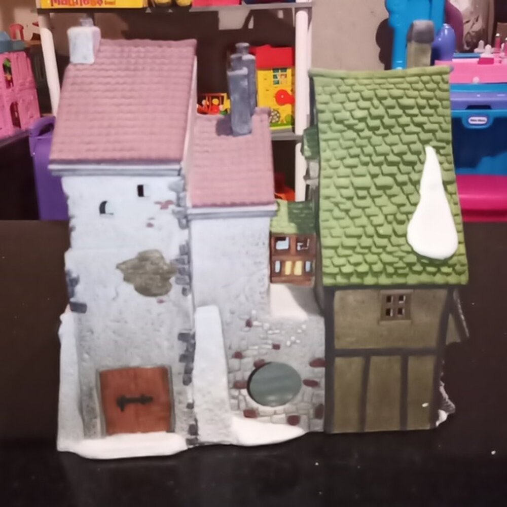 Vintage Dept 56 Dickens Christmas Village Oliver Twist Fagin's Hide-a-wa… - Picture 10 of 13